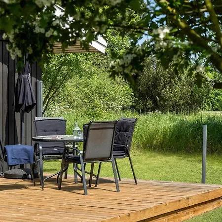 2 Bedroom Beach Front Home In Nakskov * ناكسكوف